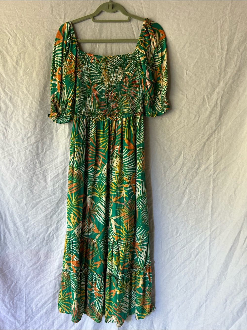 NWT Betsy Johnson Green Tropical Print Maxi Dress with Puff Sleeves